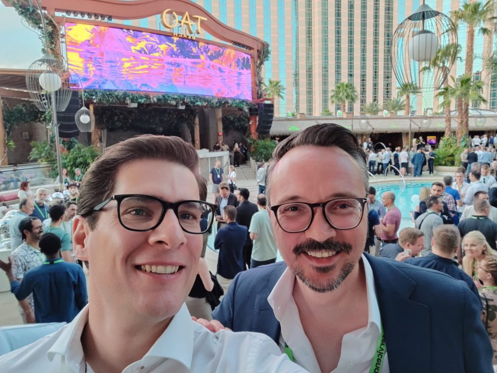 Misha Macinski and Ramond Keesmekers from Pink Elephant EMEA at the ServiceNow Knowledge24 conference in Las Vegas